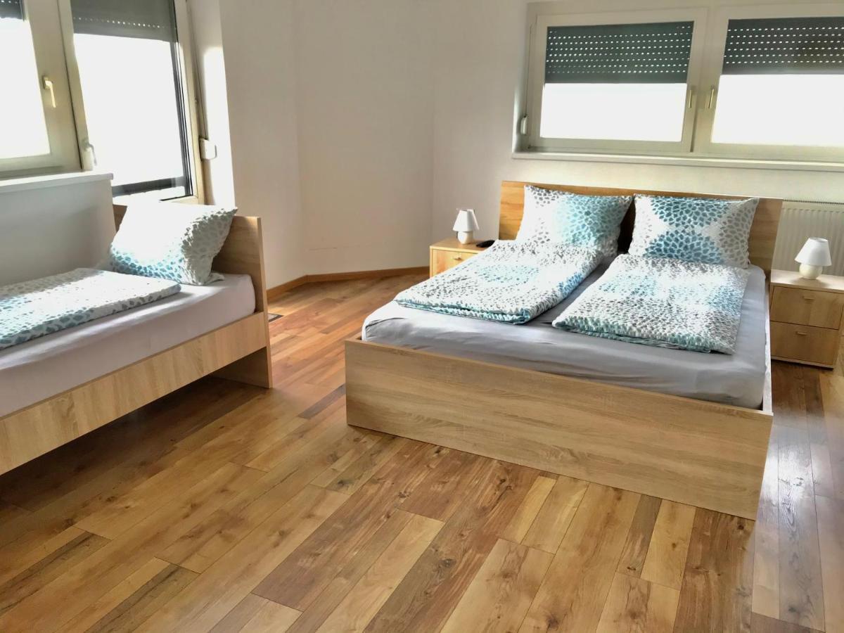 Matyas Vendeghaz 3 Rooms Apartment Kópháza Exteriör bild