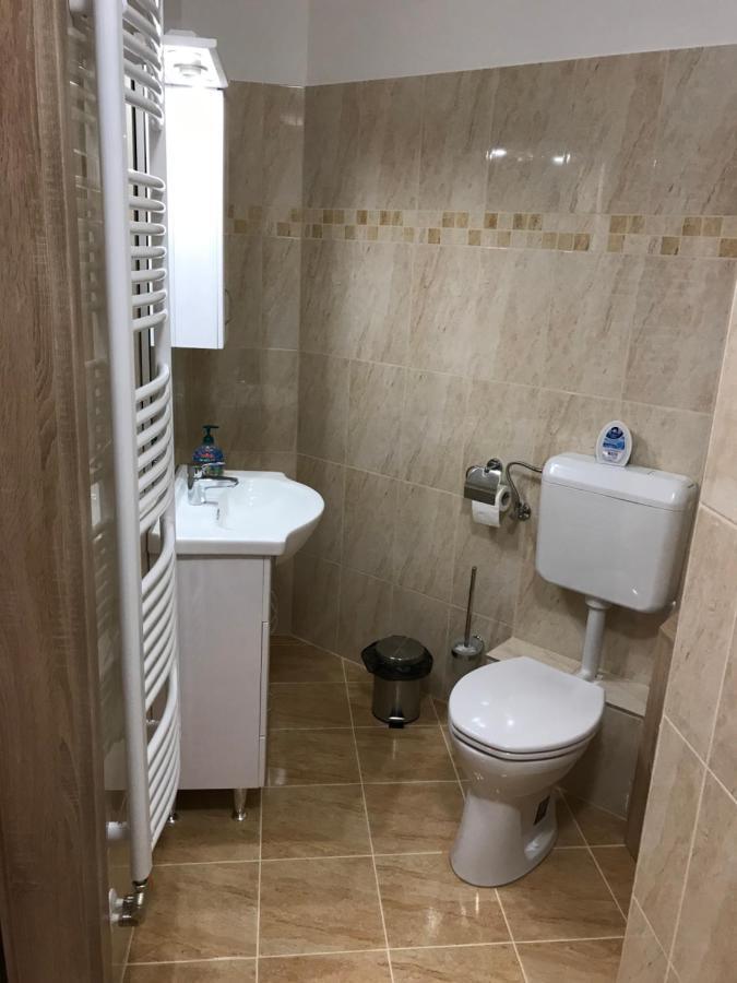 Matyas Vendeghaz 3 Rooms Apartment Kópháza Exteriör bild