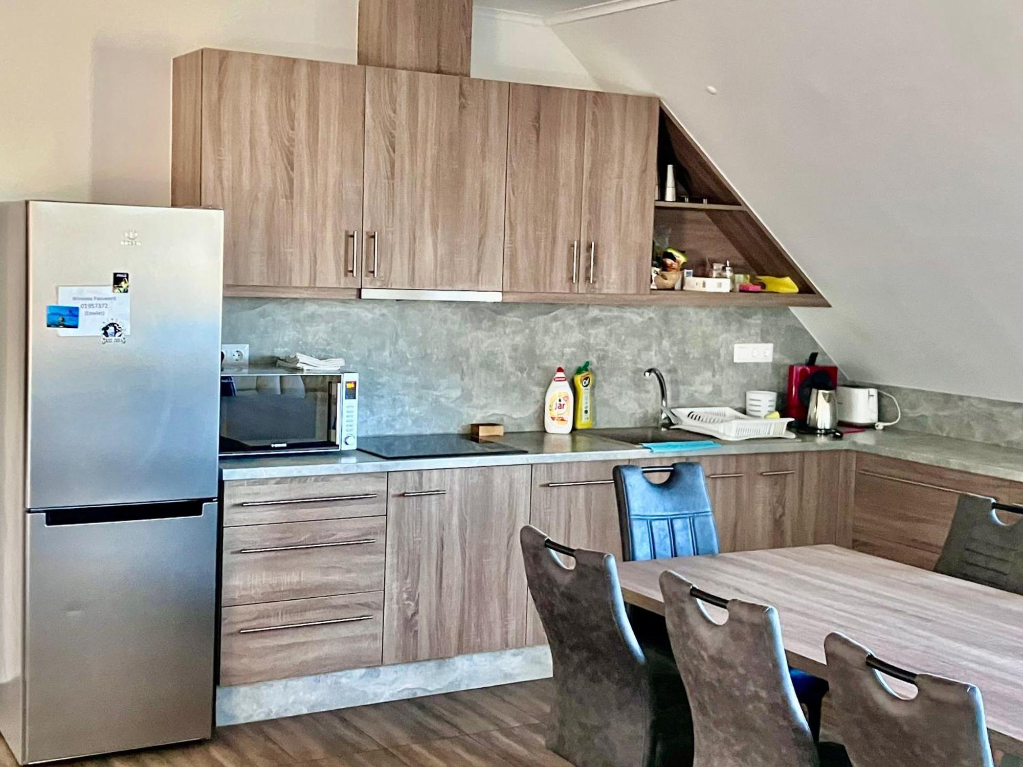 Matyas Vendeghaz 3 Rooms Apartment Kópháza Exteriör bild